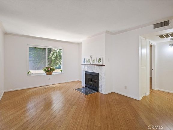2nd image of 1237 E 6th St Unit 106