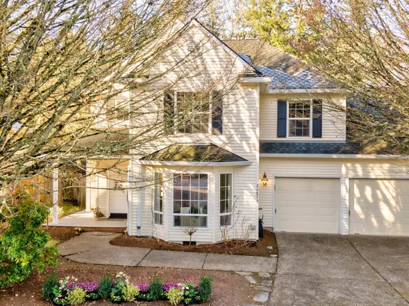 20879 SW Lillian Ct, Beaverton, OR 97007