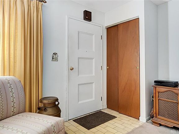 4th image of 3617 Mullen Ct