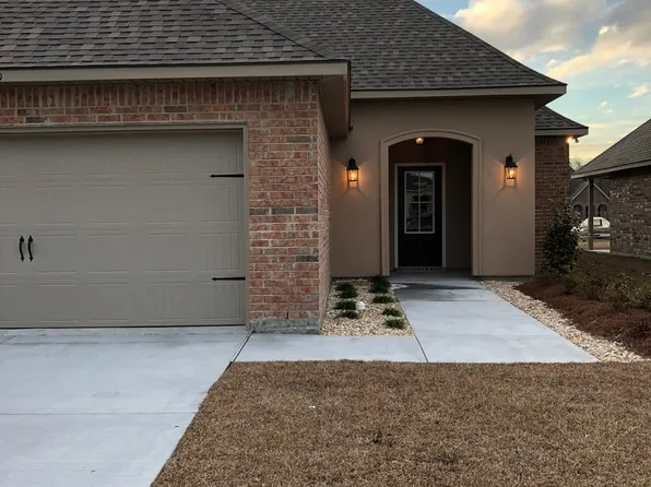 1040 Deer Pass Dr, Baton Rouge, LA 70820