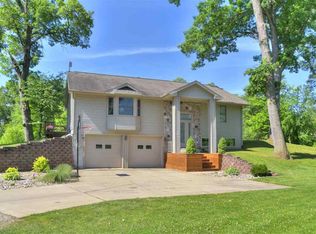 4471 Dalton Rd, Jackson, MI 49201