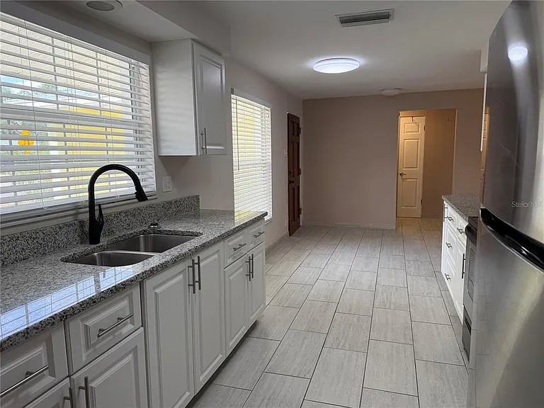 5333 Duncanwood Dr — Photo 32