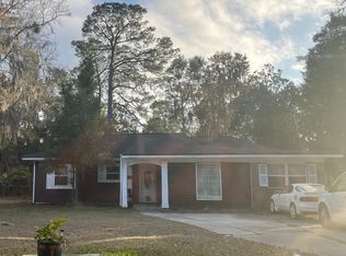 2202 S Fernwood Dr, Savannah, GA 31404