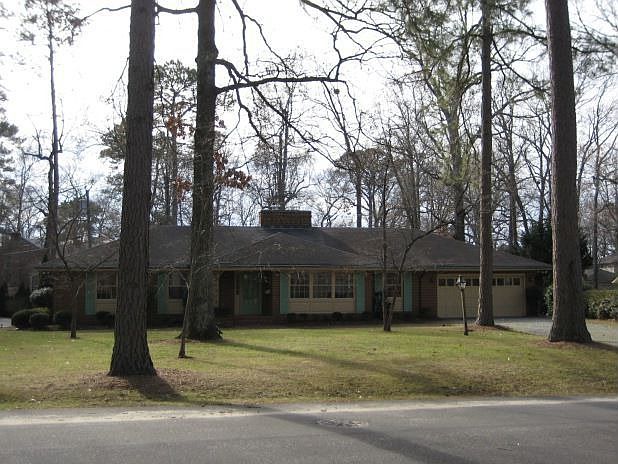 1st image of 26 Oakland Dr