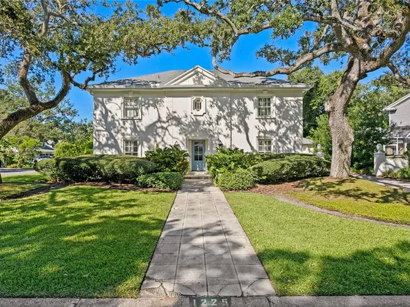 1225 S Roxmere Rd, Tampa, FL 33629