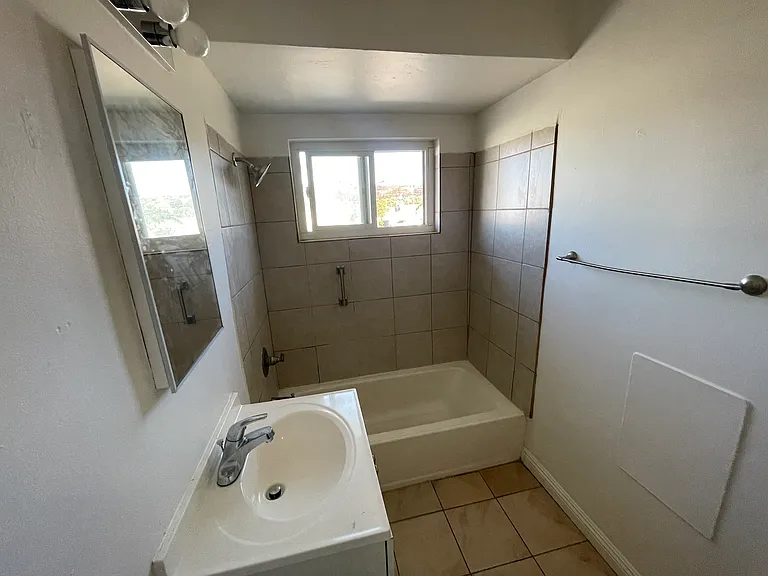 7620 Pacific Ave #A — Photo 3