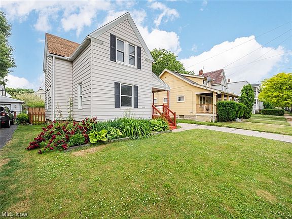 3rd image of 1577 Hopkins Ave