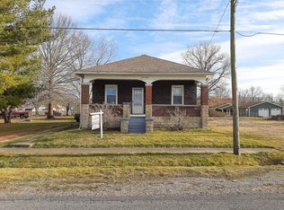 315 S 1st St, Livingston, IL