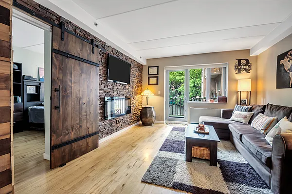 Rented by Corcoran | media 18