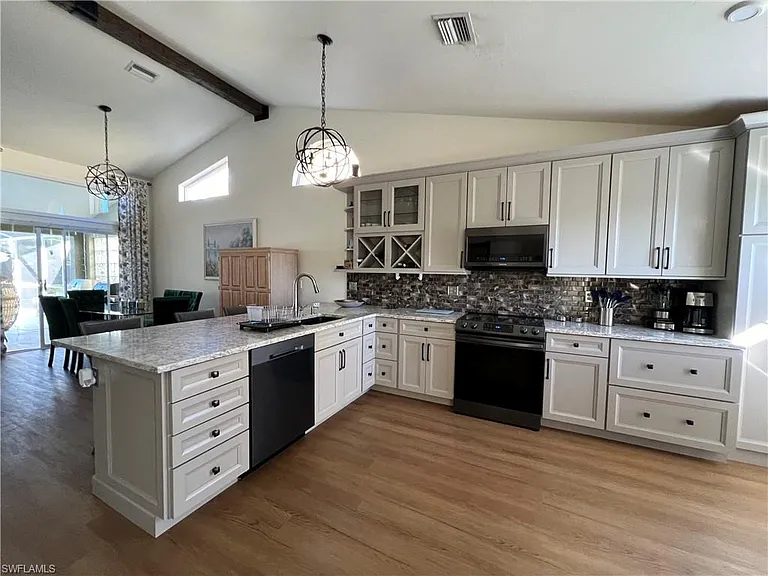 816 Belville Blvd — Photo 7