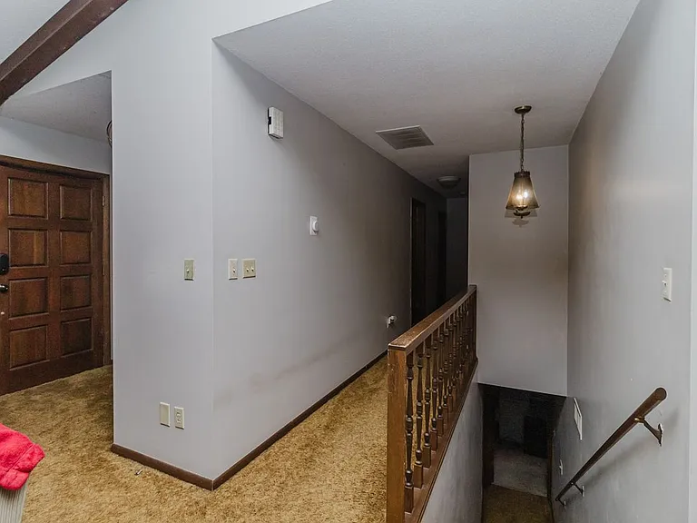 605 N Iowa St — Photo 3