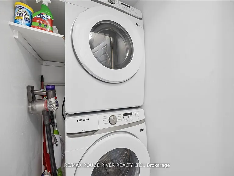 340 Watson St W #305 — Photo 18