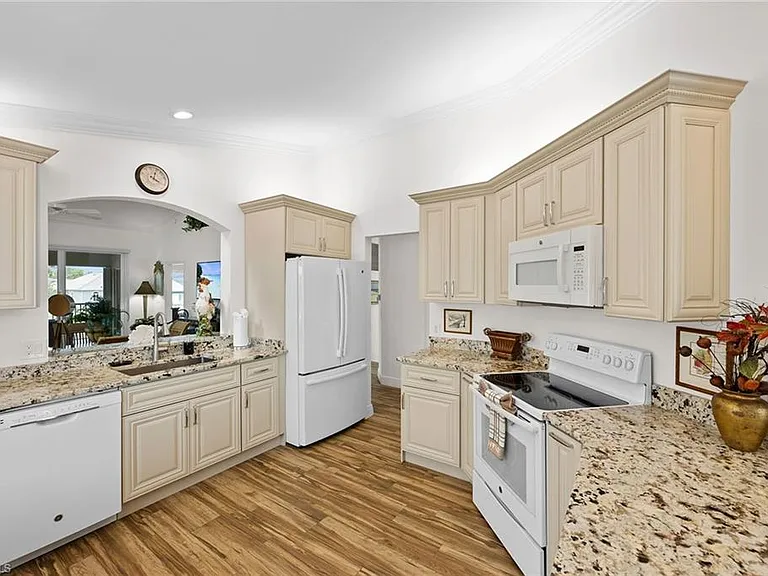 5963 Sand Wedge Ln #205 — Photo 14