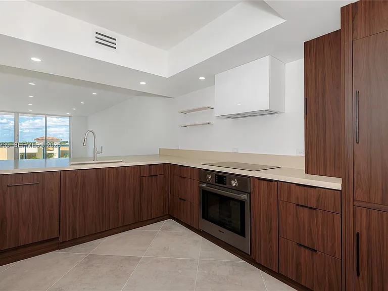 8855 Collins Ave #6E — Photo 14