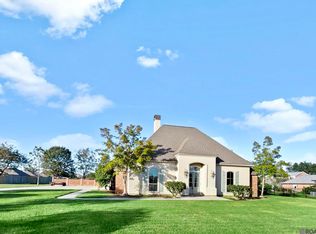 40010 Farm Rd, Gonzales, LA 70737