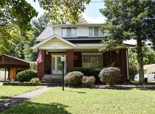 829 Poplar St, Saint Albans, WV 25177