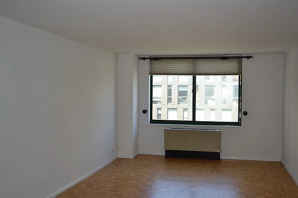 Rented by Tabak Real Estate | media 6