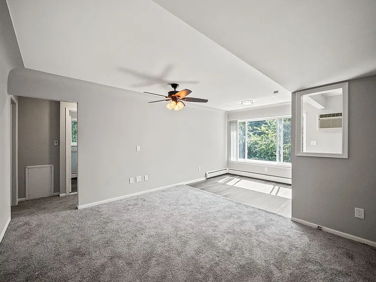 8310 Hall Rd — Photo 9