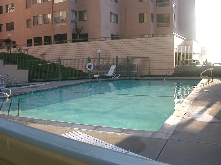 545 Pierce St — Photo 3