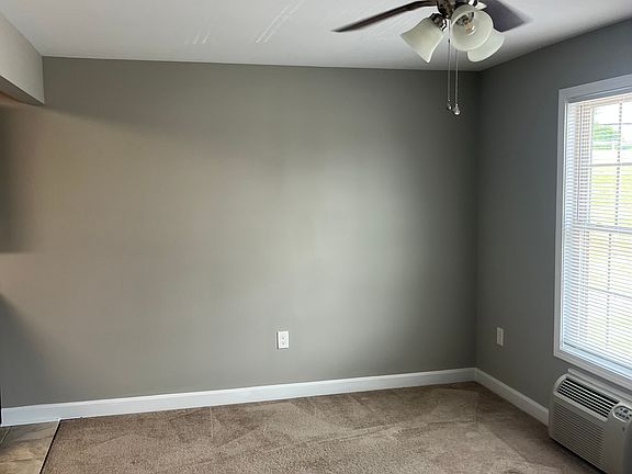3rd image of 408 Southern Cross Dr #16