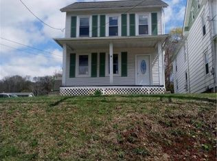 843 Washington St, Walnutport, PA 18088