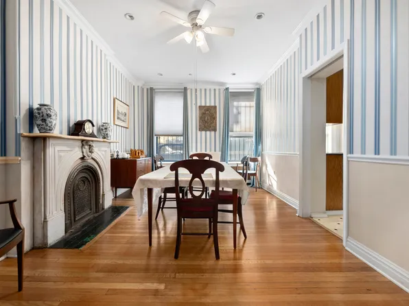 348 East 55th Street image 2 of 6