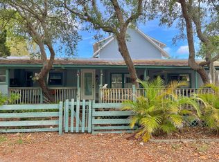 1273 Ingleside Pl, Cedar Key, FL 32625