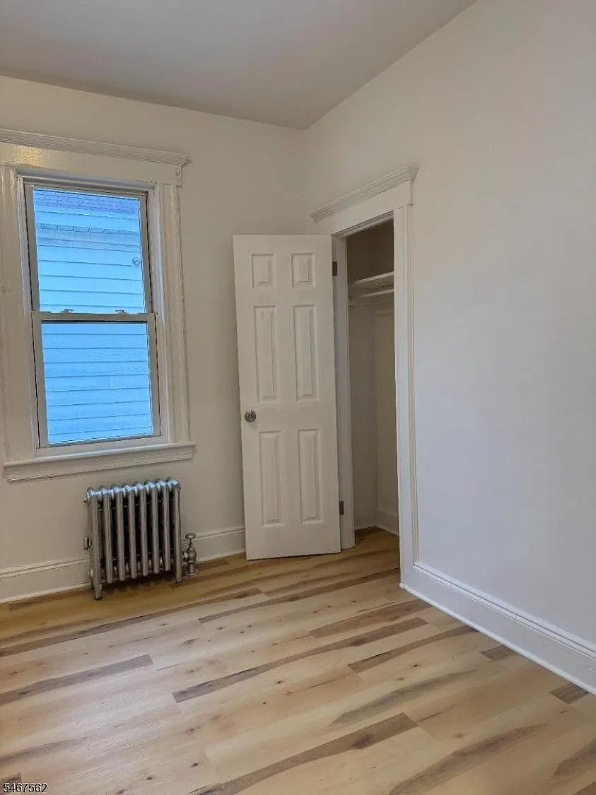 3 bed, $2,500 — Photo 2