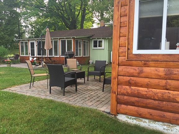 2nd outdoor seating area