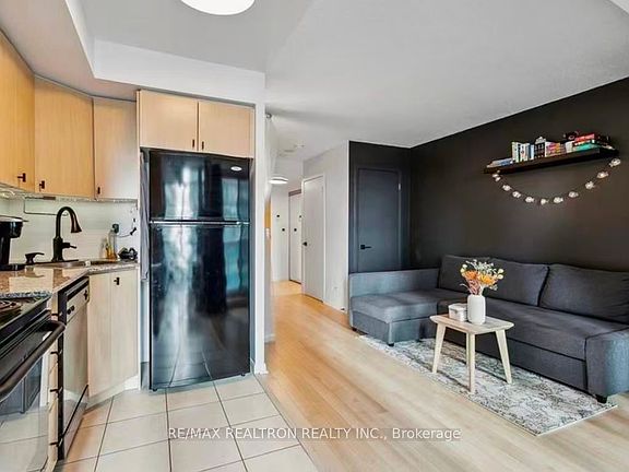 2nd image of 185 Legion Rd N #710