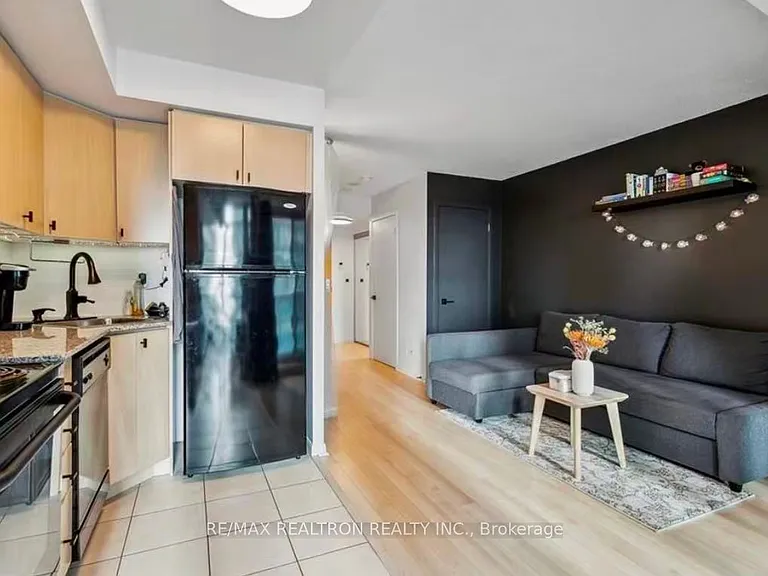 185 Legion Rd N #710 — Photo 2