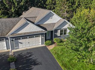 5227 Hazelnut Ct, Traverse City, MI 49685