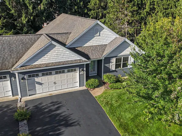 5227 Hazelnut Ct, Traverse City, MI 49685