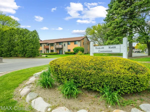 7362 Manor Cir APT 203, Westland, MI 48185