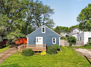 208 8th St, West Des Moines, IA 50265