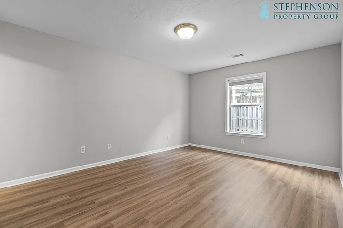 423 Elders Pond Cir — Photo 13