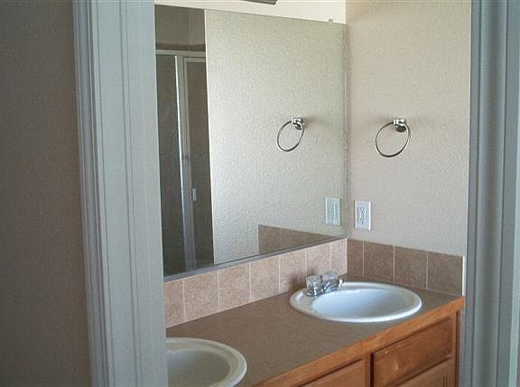 5th image of 6900 Lee St