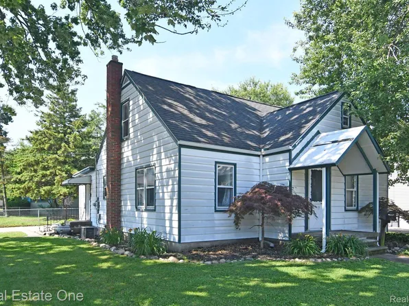 187 Gallup St, Mount Clemens, MI 48043