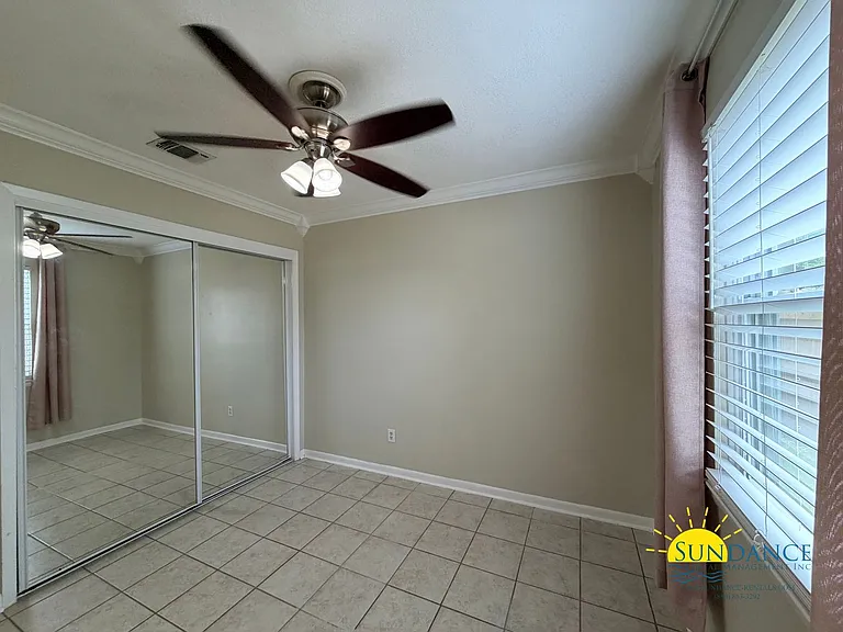 48 Poulton Dr — Photo 17