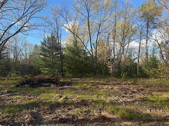 2nd image of W1336 Arbor Lake N