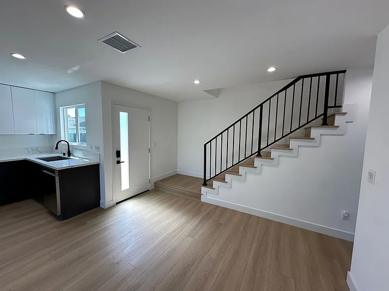 15045 Lemay St — Photo 4