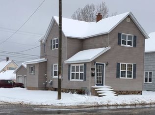 1101 N 3rd St, Ishpeming, MI 49849