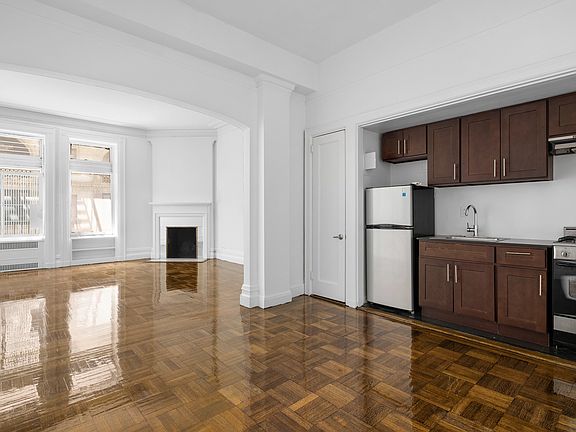 2nd image of 284 5th Ave #5C
