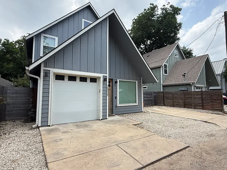 2508 Willow St #2 — Photo 1