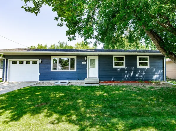 226 10 1/2 Ave W, West Fargo, ND 58078