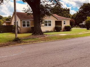 621 S Hervey St, Hope, AR 71801