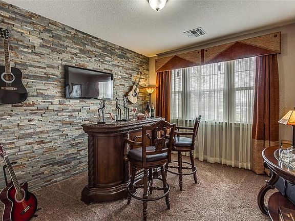 3rd image of 400 S Halstead Dr