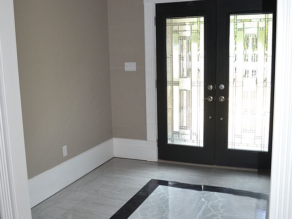 4th image of 2315 Horseshoe Dr