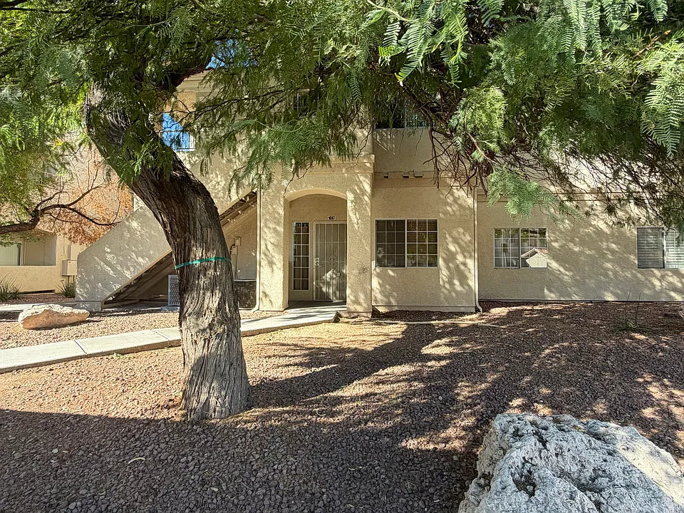 1881 W Alexander Rd #1087