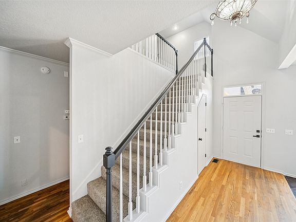 5th image of 3023 E 89th Pl
